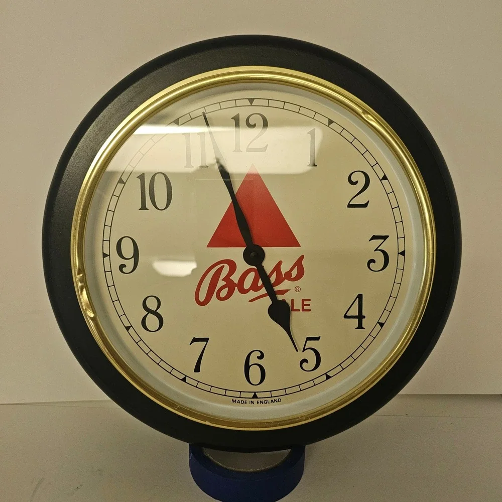 Vintage Bass Pale Ale Wall Clock Beer Bar Sign Made in England 13in man cave